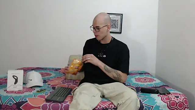 Vlad  night online show from March 26, 4:05 am