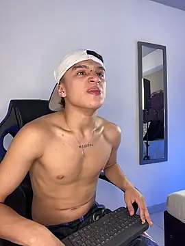 Dominik Souza online show from April 7, 8:42 pm