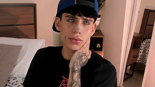 Angel eros  online show from March 5, 4:20 am