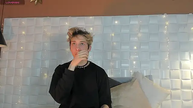 DannyParker  online show from February 10, 2:16 am