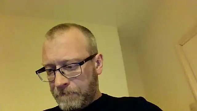 UnshodSixties online show from April 25, 9:56 pm