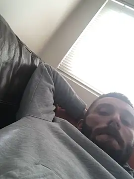 pezzerb7 online show from June 7, 3:30 pm