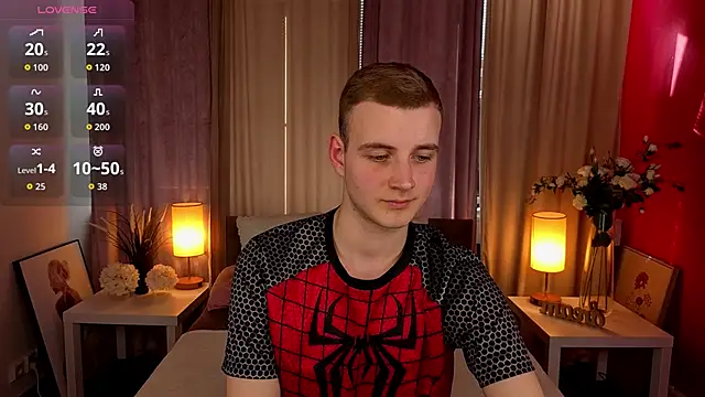 HereAlexColee online show from March 12, 2:14 pm