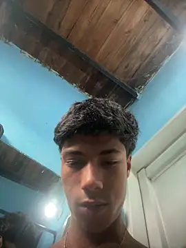Adan21 cm online show from June 5, 9:31 pm