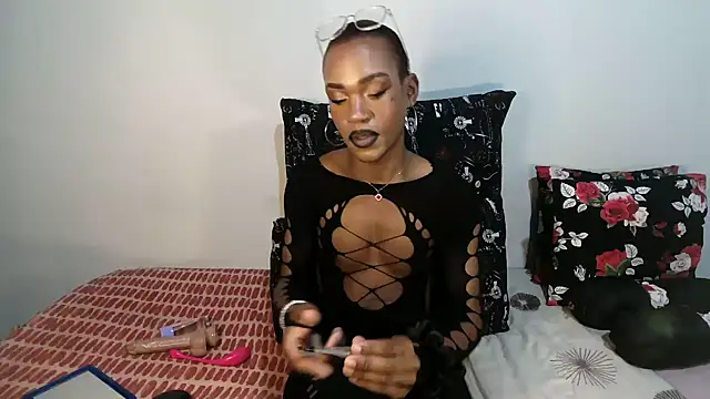 Riaanxxx online show from April 3, 12:40 am