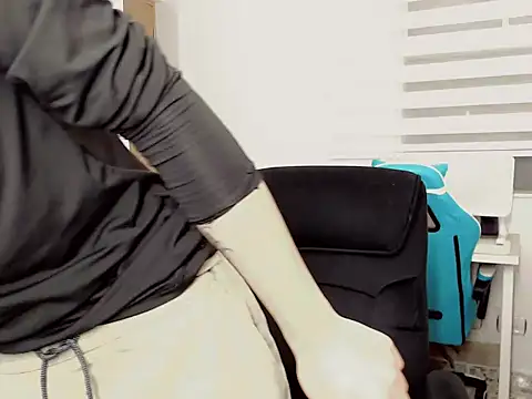 duvisex19 online show from February 10, 6:07 am