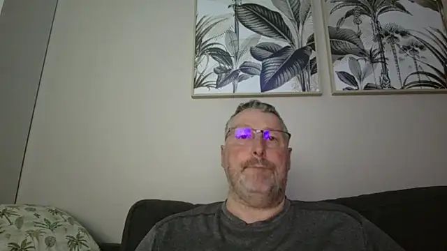 doudou310 online show from March 12, 5:59 am