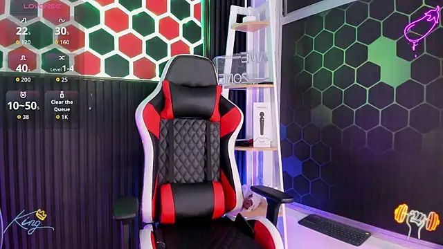 David Banks  online show from April 18, 1:01 pm