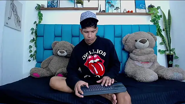 Stephen Angel online show from February 5, 5:31 pm