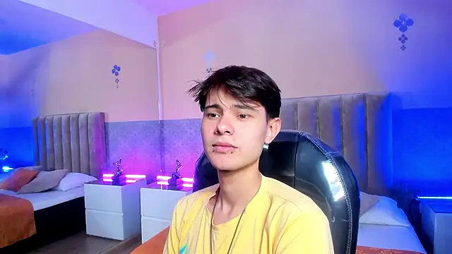 Derek Sinn online show from April 14, 7:57 pm