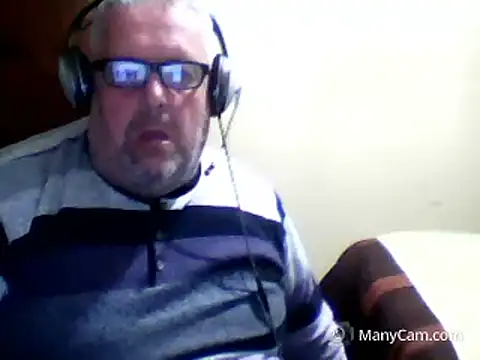 swichcassanesi online show from April 15, 7:58 pm