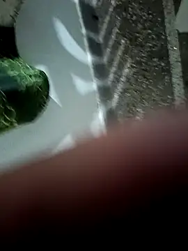 hiueyeyqq online show from February 5, 7:21 pm