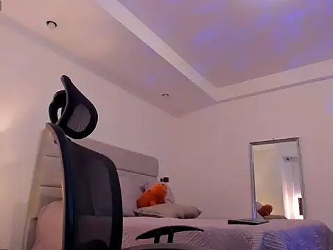 chris morgan7 online show from March 18, 10:57 pm