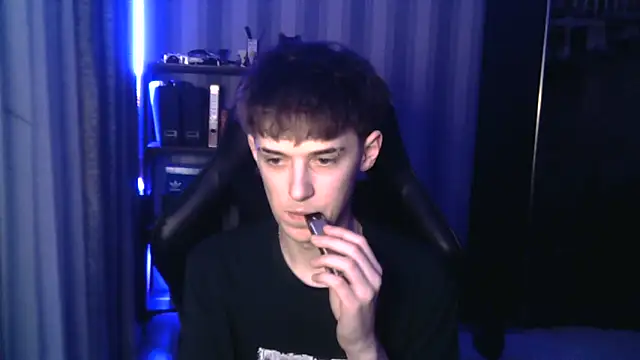 Sweet Dude online show from February 25, 8:43 pm