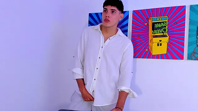 justin payn14 online show from February 19, 7:43 pm