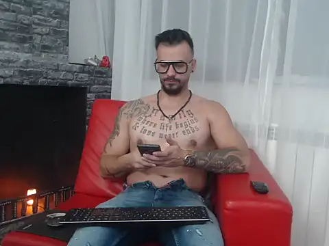 RyanxCole online show from March 12, 12:35 pm