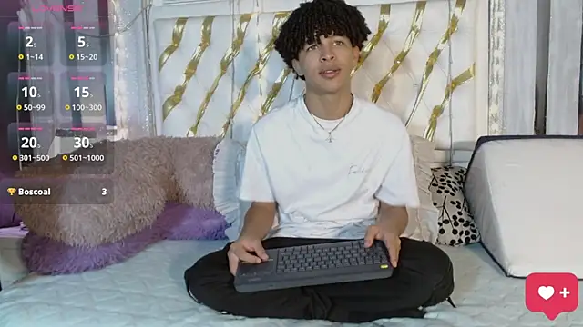 ian smith  online show from March 27, 12:06 pm