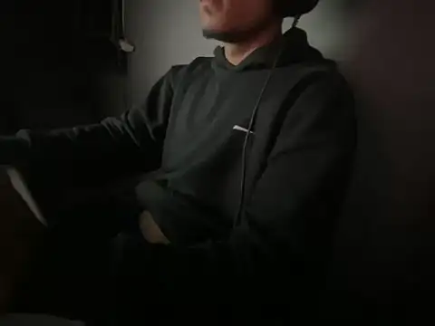 cerejadc online show from April 13, 3:40 am