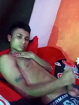 miguelit21 online show from April 22, 7:35 am