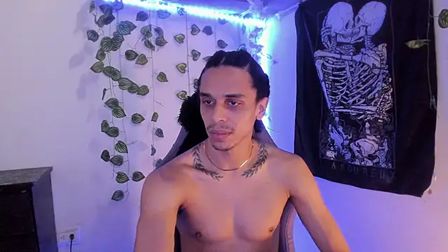 Aaron Hopper online show from February 7, 1:29 pm