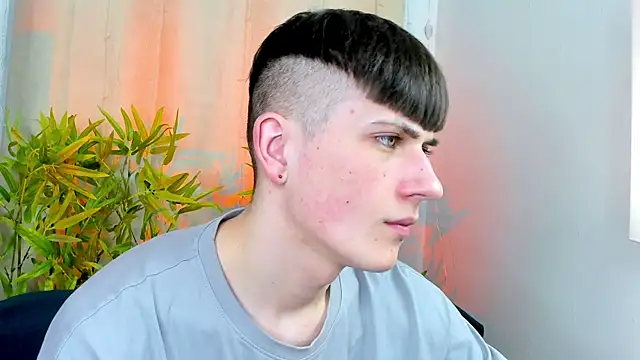 Rony Joy online show from April 10, 9:00 pm