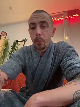 Piratee666 online show from March 30, 7:31 am