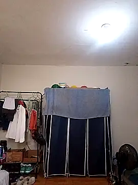 thom 1 online show from April 10, 10:17 pm