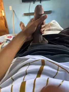 youngsterSA223 online show from April 18, 12:17 pm