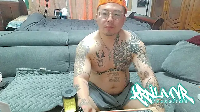 fxckuno online show from April 9, 4:21 am