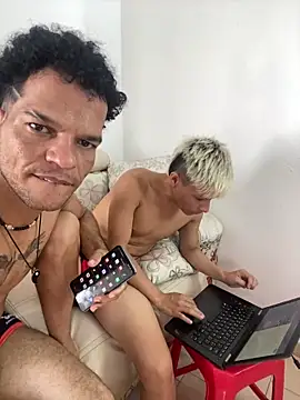 MaxyRyan online show from March 26, 1:59 pm