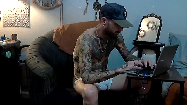 F D R  online show from February 19, 6:43 am