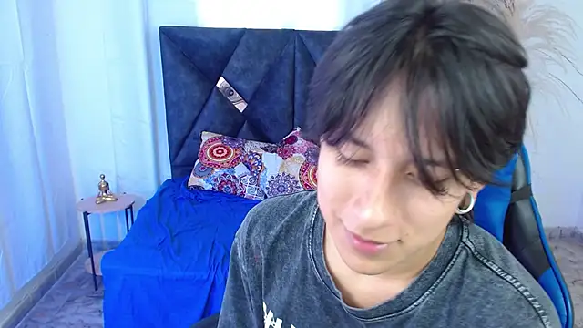 nikoo 18 online show from April 9, 2:56 pm