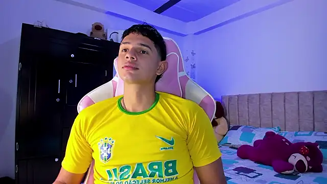 Adrian Prime  online show from March 18, 6:55 pm