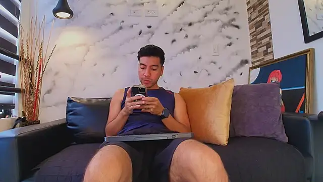 Max Hornye online show from April 21, 6:36 pm