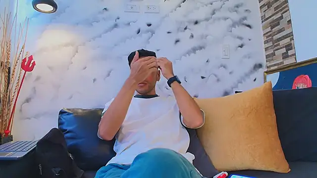 Max Hornye online show from March 21, 6:45 pm