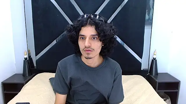 SamiSaturno online show from March 3, 7:32 pm