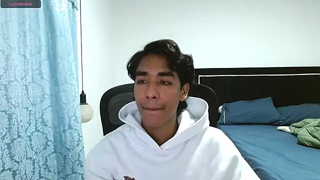 Pedestal diamant online show from April 4, 12:18 am