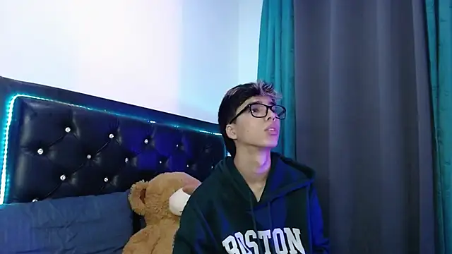 gabriel x18 online show from February 15, 8:02 am