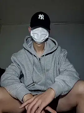 minnsuu0402 online show from April 13, 9:32 am