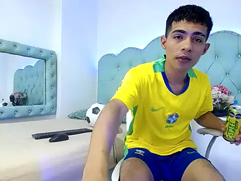 Apolo Richards online show from February 20, 7:37 pm