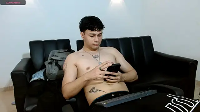 Philip Jons online show from April 6, 9:04 pm