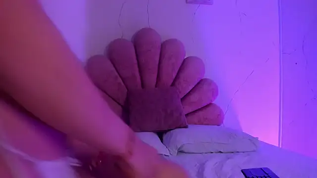 AngelDoll 1 online show from April 21, 6:19 am