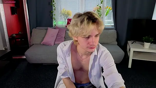 JameMiller online show from March 4, 7:26 am