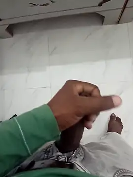 Daddyishere 19 online show from February 18, 5:49 am