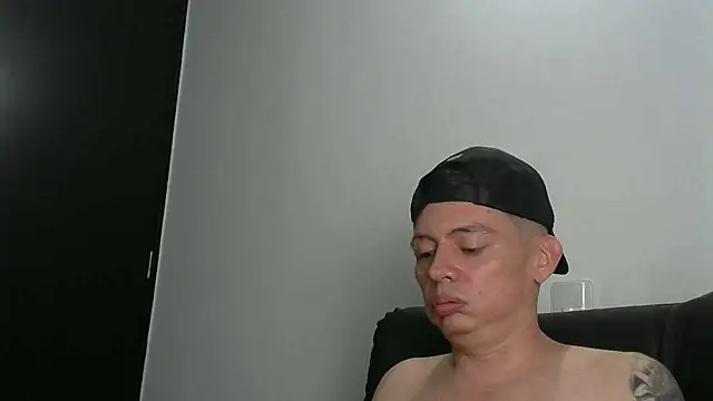 Thommas8a online show from February 22, 8:16 am