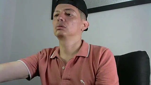 Thommas8a online show from March 2, 4:34 am