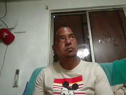 Quillero18 online show from February 12, 4:46 pm