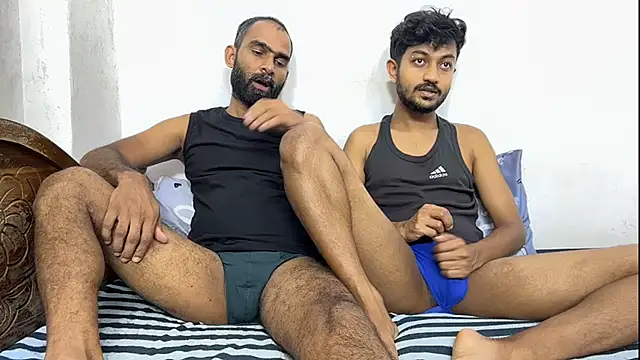 DesiDaddyandSon online show from June 21, 11:05 am
