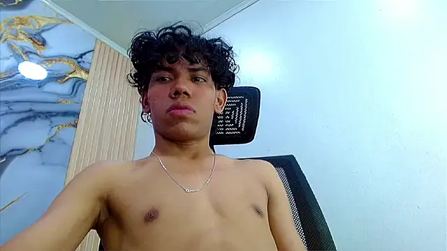 DaviidBuckx  online show from March 15, 2:52 am