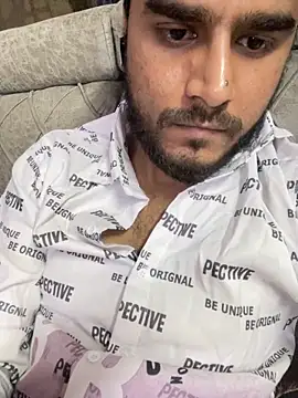 hassuniii online show from April 16, 7:36 pm